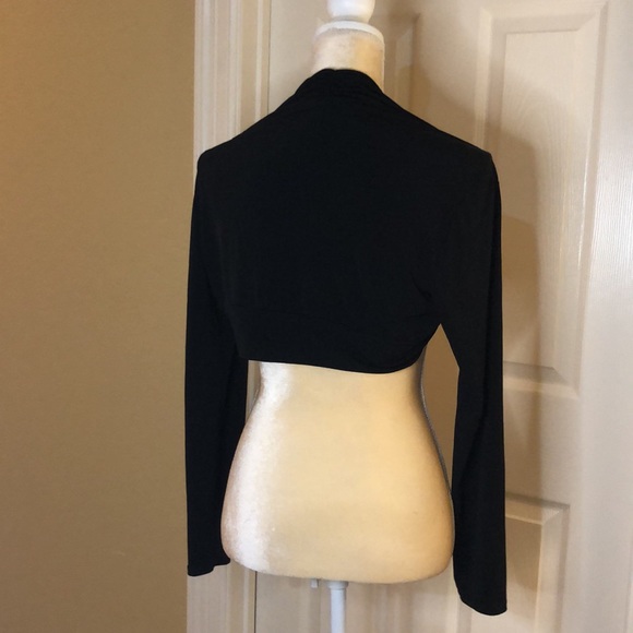 Lily shrug in black - Picture 3 of 4